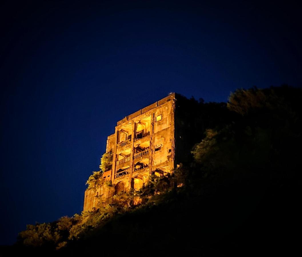 A Promised Land Bnb Jiufen Bagian luar foto